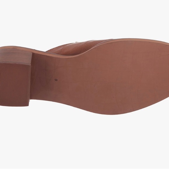 Seychelles Women's Masterpiece Clog in Tan - Picture 4 of 11